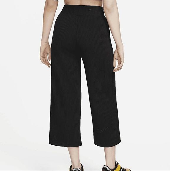 Nike | Ribbed Wide Leg Cropped Athletic Knit Pants with Pockets and Drawstring - Picture 6 of 16